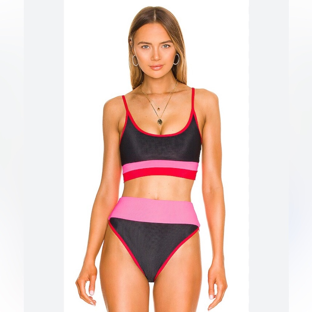 NWT- BeachRiot bikini size XS